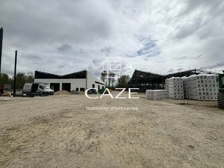 Local d'activités dans Carbon-Blanc à vendre - Photo de l’immeuble – Image 1 sur 8