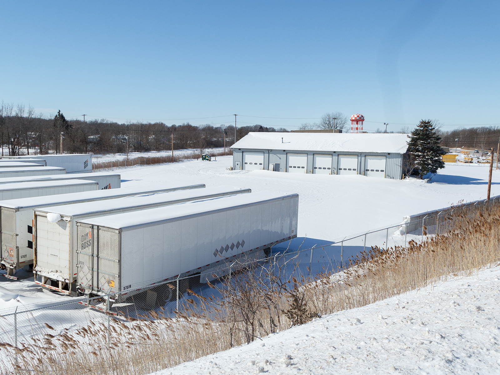 4353 Miller Rd, Niagara Falls, NY à vendre Photo de l’immeuble– Image 1 sur 5