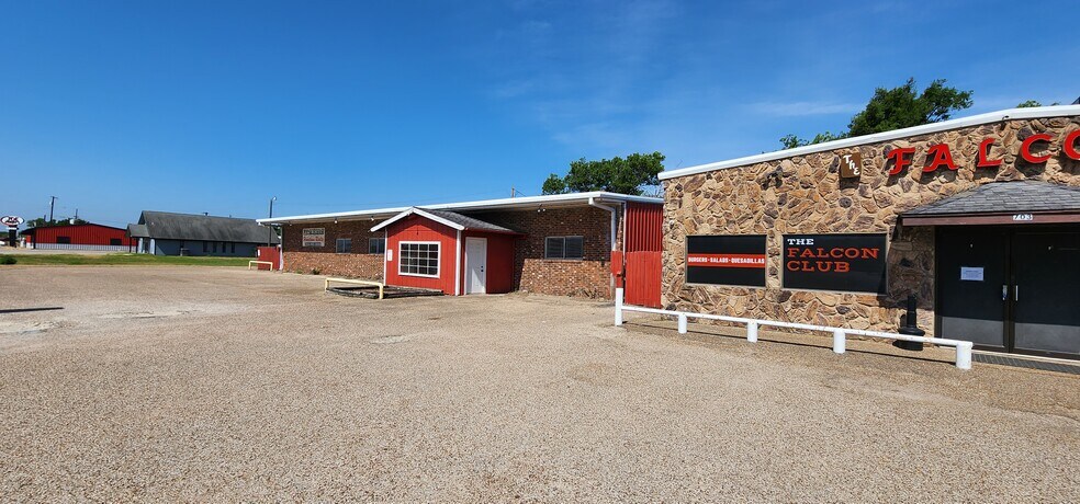 701 N Martin Luther King Jr Hwy, Mexia, TX à vendre - Photo de l’immeuble – Image 2 sur 74