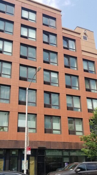 263-267 W 126th St, New York, NY à louer - Photo de l’immeuble – Image 3 sur 5