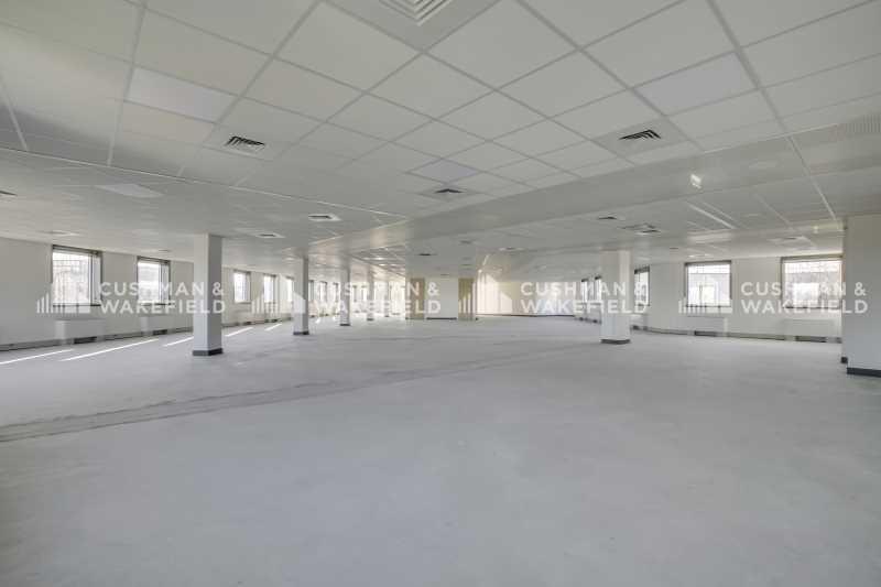 Bureau dans Saint-Aubin à louer - Photo de l’immeuble – Image 2 sur 15