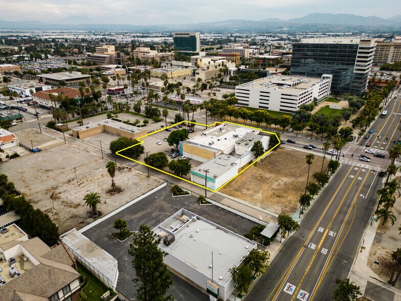 466-474 W 5th St, San Bernardino, CA à louer - Photo de l’immeuble – Image 2 sur 12