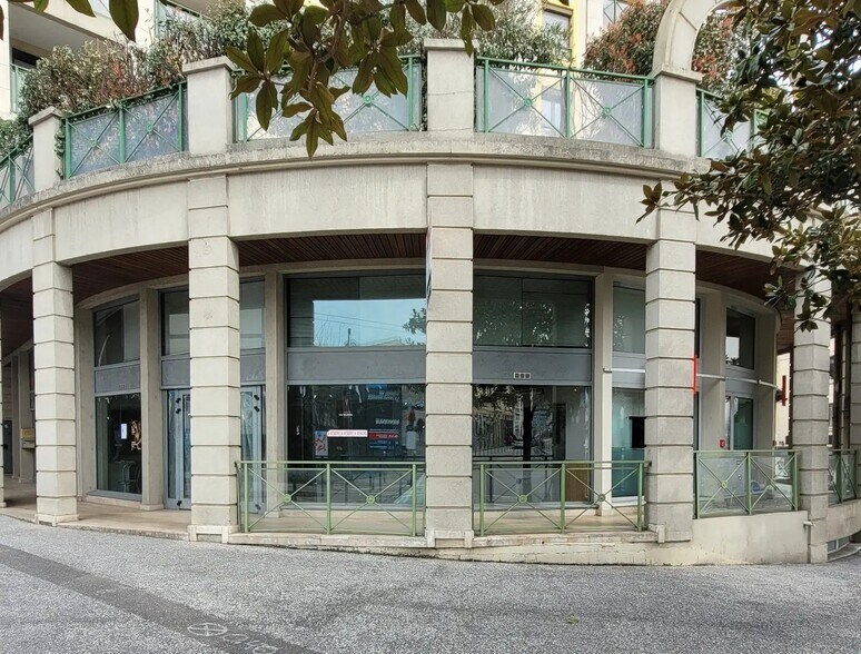2-8 Rue Coste, Caluire-et-Cuire à louer - Photo principale – Image 1 sur 1