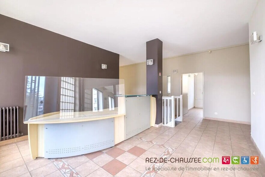 Bureau dans Écully à vendre - Photo de l’immeuble – Image 2 sur 6