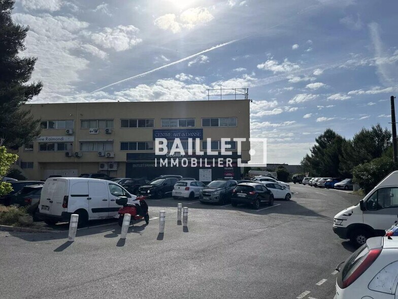 Bureau dans Antibes à vendre - Photo de l’immeuble – Image 1 sur 6