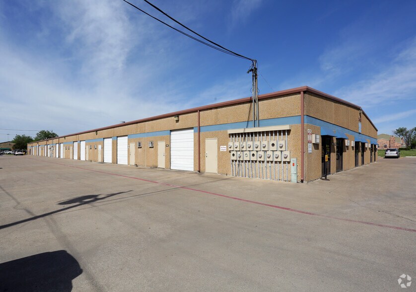 2533 Franklin Dr, Mesquite, TX à louer - Photo de l’immeuble – Image 2 sur 5