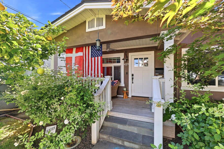 429-447 Lambert Ave, Palo Alto, CA à louer - Photo de l’immeuble – Image 3 sur 10