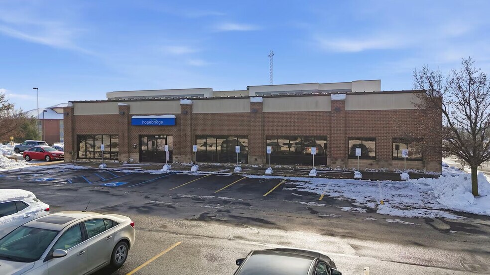 5511 Coventry Ln, Fort Wayne, IN à vendre - Photo de l’immeuble – Image 2 sur 9
