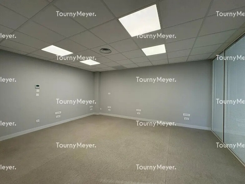 Bureau dans Toulouse à louer - Photo de l’immeuble – Image 3 sur 12