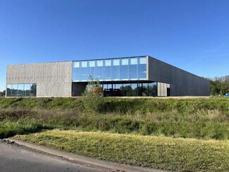 Plus de détails pour Bureau, Local d'activités à louer