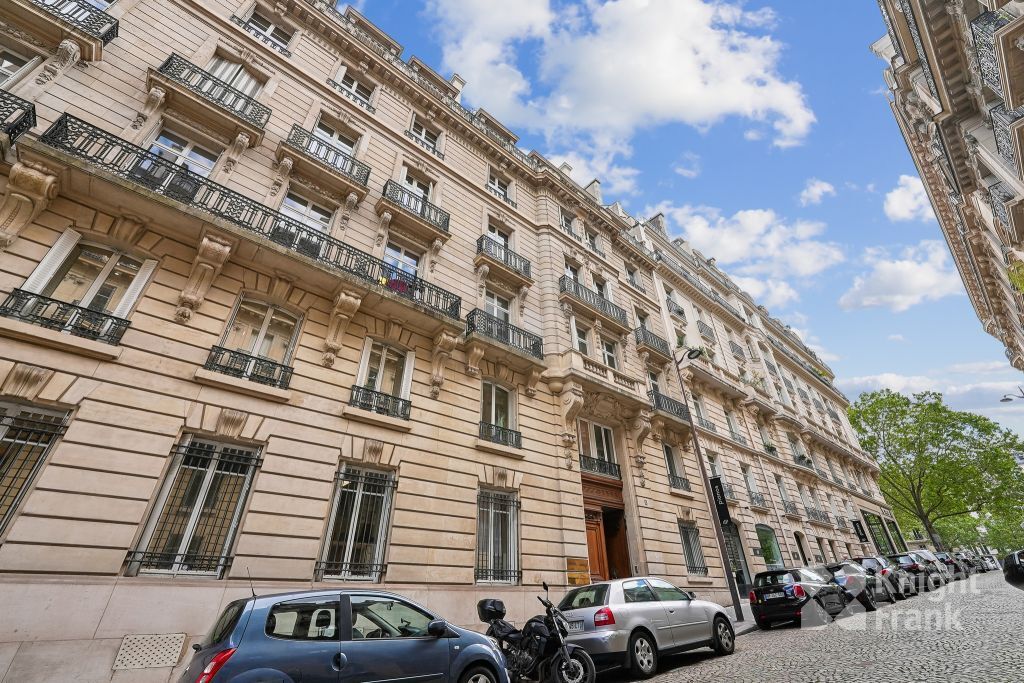 6 Rue Anatole De La Forge, Paris à louer Photo de l’immeuble– Image 1 sur 10
