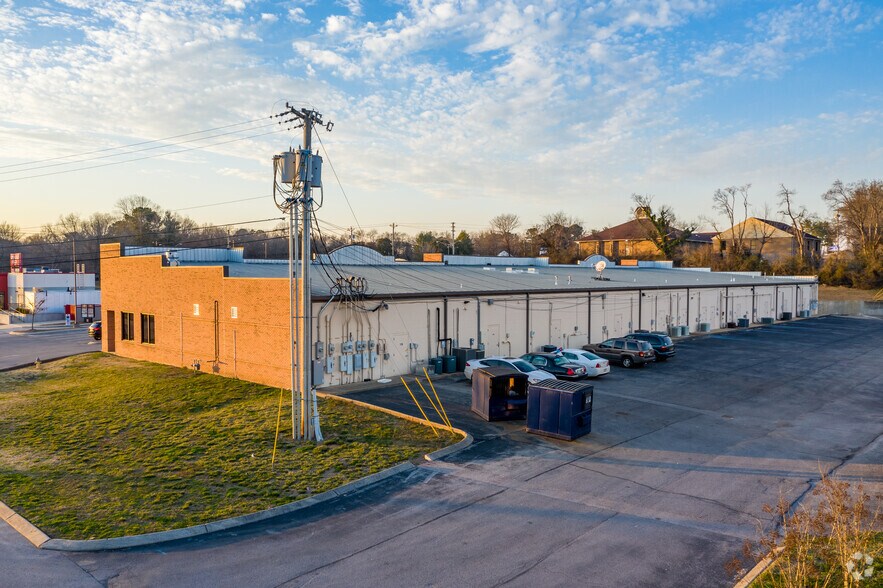 1118 Nashville Hwy, Columbia, TN à louer - Photo de l’immeuble – Image 3 sur 3