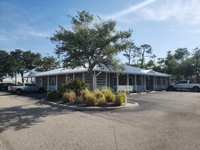 17801 Murdock Cir, Port Charlotte, FL à vendre Photo de l’immeuble– Image 2 sur 11