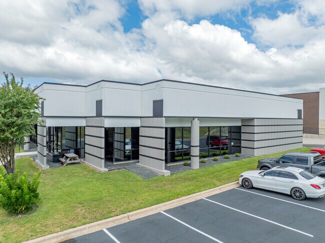 Plus de détails pour 2113 Wells Branch Pky, Austin, TX - Local d'activités, Industriel/Logistique à louer