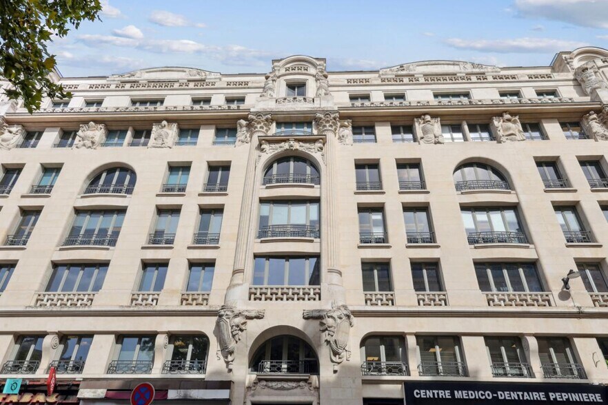 26 Rue De La Pépinière, Paris à louer - Photo de l’immeuble – Image 3 sur 20