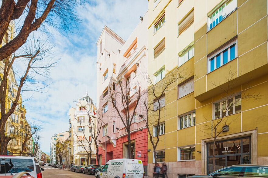 Calle Marqués Riscal, 11, Madrid, Madrid à louer - Photo de l’immeuble – Image 3 sur 4