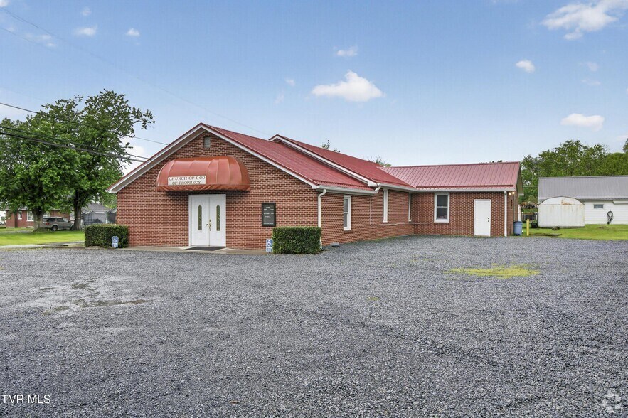 302 Crescent Dr, Glade Spring, VA à vendre - Photo de l’immeuble – Image 2 sur 19