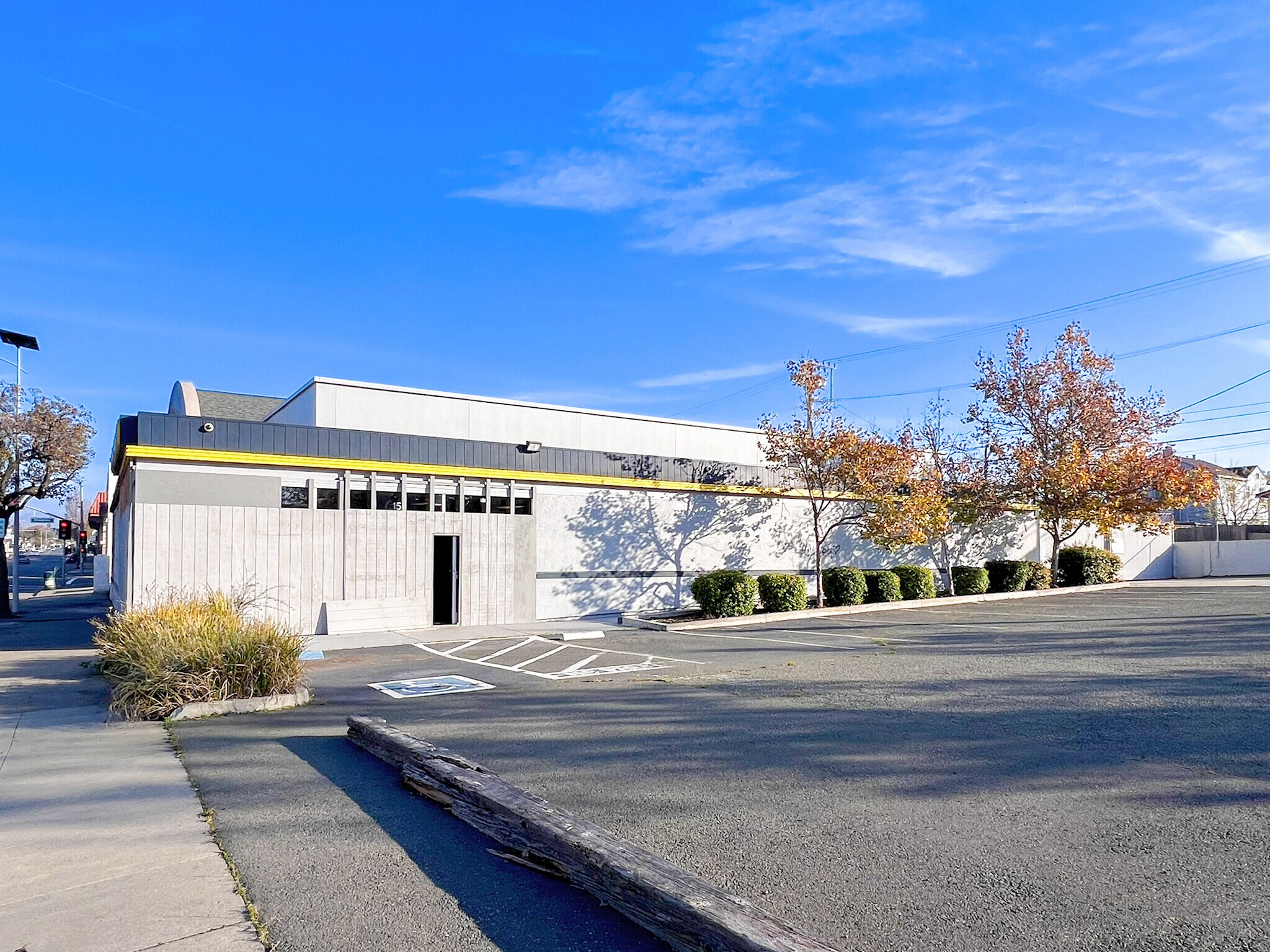 815 Tennessee St, Vallejo, CA à louer Photo de l’immeuble– Image 1 sur 7