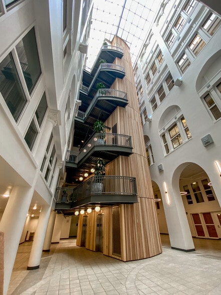 950 Broadway, Tacoma, WA à louer - Photo intérieure – Image 3 sur 27