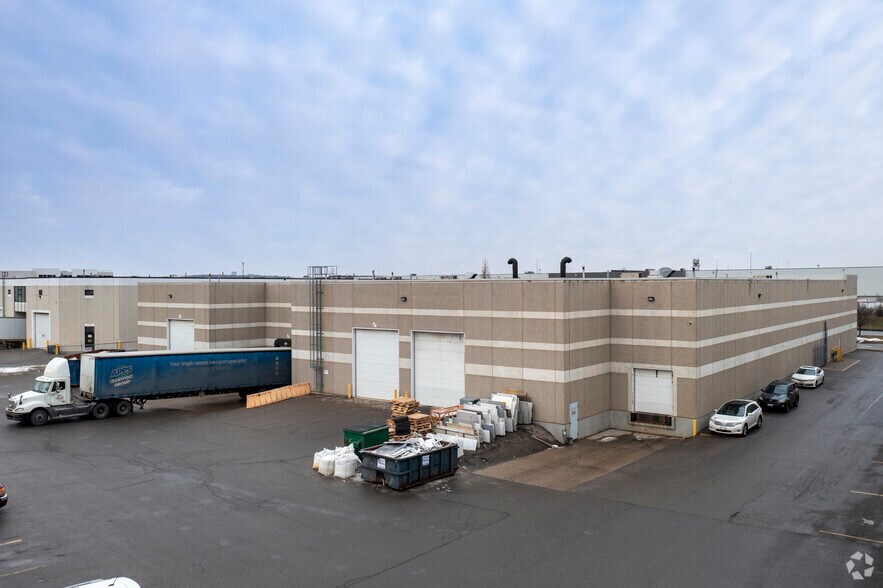 1290 Creditstone Rd, Vaughan, ON à vendre - Photo de l’immeuble – Image 2 sur 4