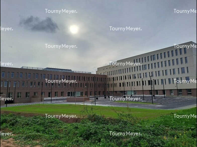 Bureau dans Rennes à louer - Photo de l’immeuble – Image 3 sur 3