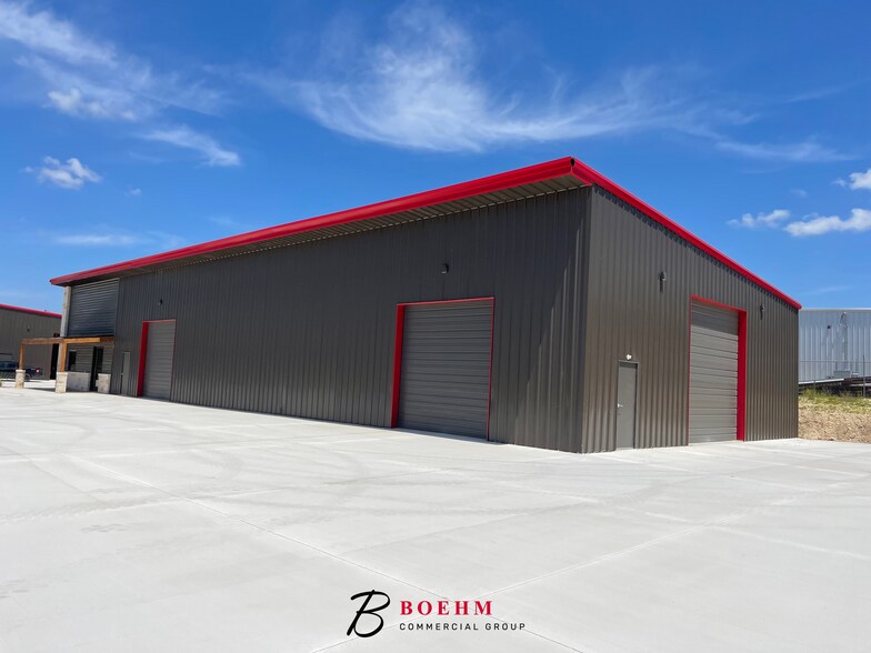 50 Worth Dr, Boerne, TX à louer - Photo de l’immeuble – Image 2 sur 15