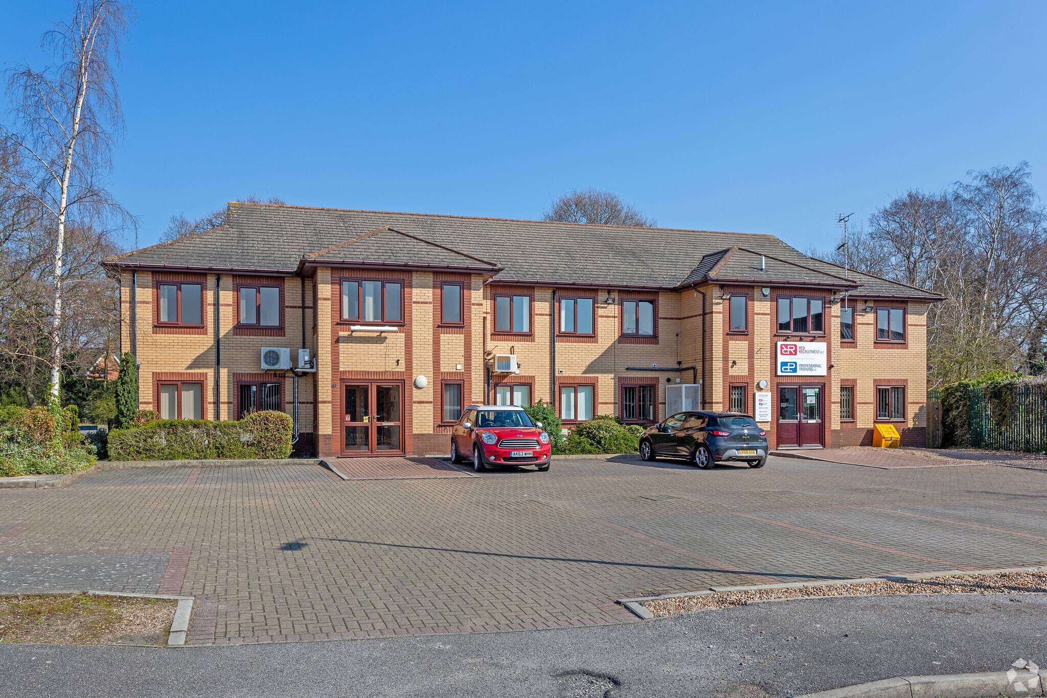 2-4 Pioneer Way, Lincoln à louer Photo principale– Image 1 sur 4