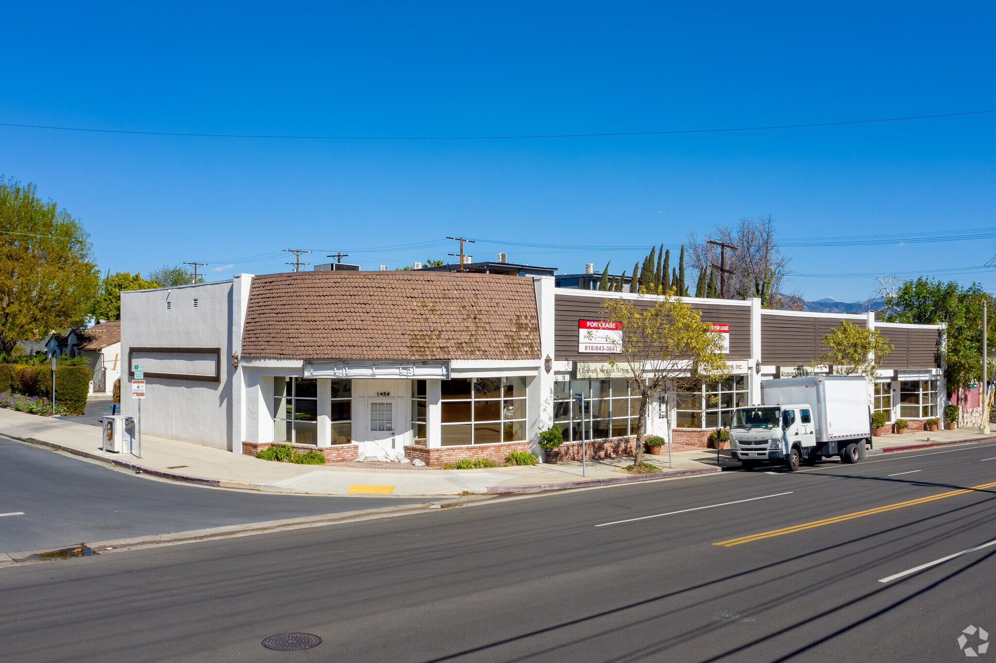 11413-11425 Moorpark St, North Hollywood, CA à louer Photo de l’immeuble– Image 1 sur 7