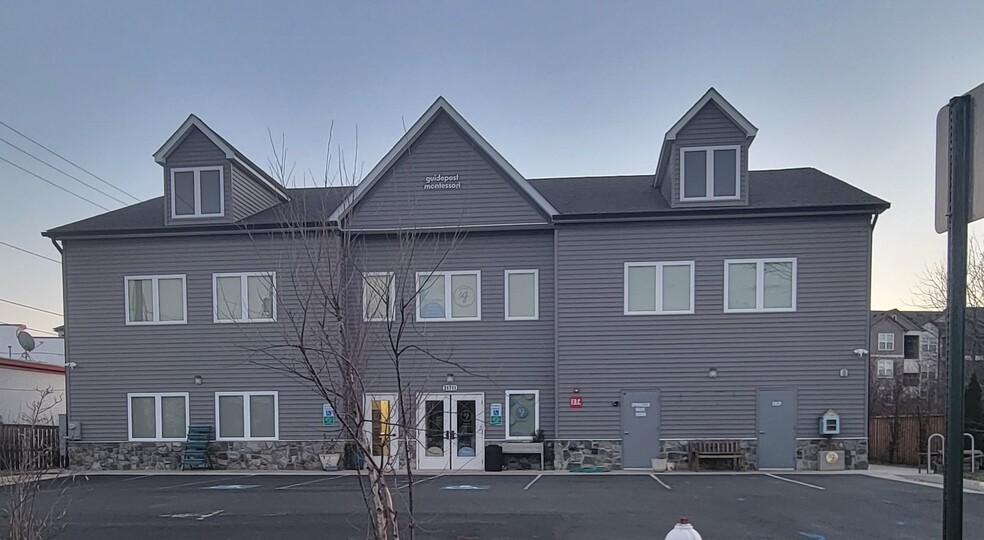 43676 Waxpool Rd, Ashburn, VA à louer - Photo principale – Image 1 sur 4