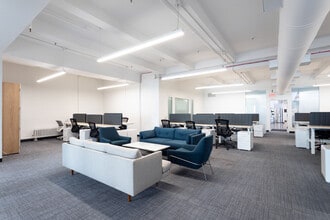 373 Park Ave S, New York, NY à louer Photo intérieure– Image 2 sur 15