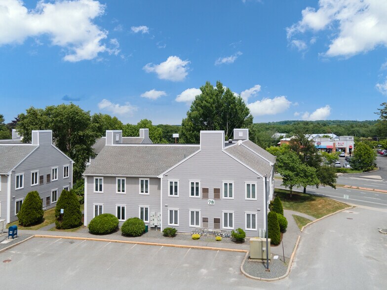 78 Faunce Corner Mall Rd, North Dartmouth, MA à vendre - Photo de l’immeuble – Image 1 sur 20