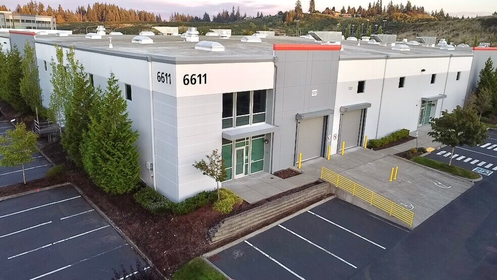 6611 Associated Blvd, Everett, WA à louer - Photo de l’immeuble – Image 2 sur 7