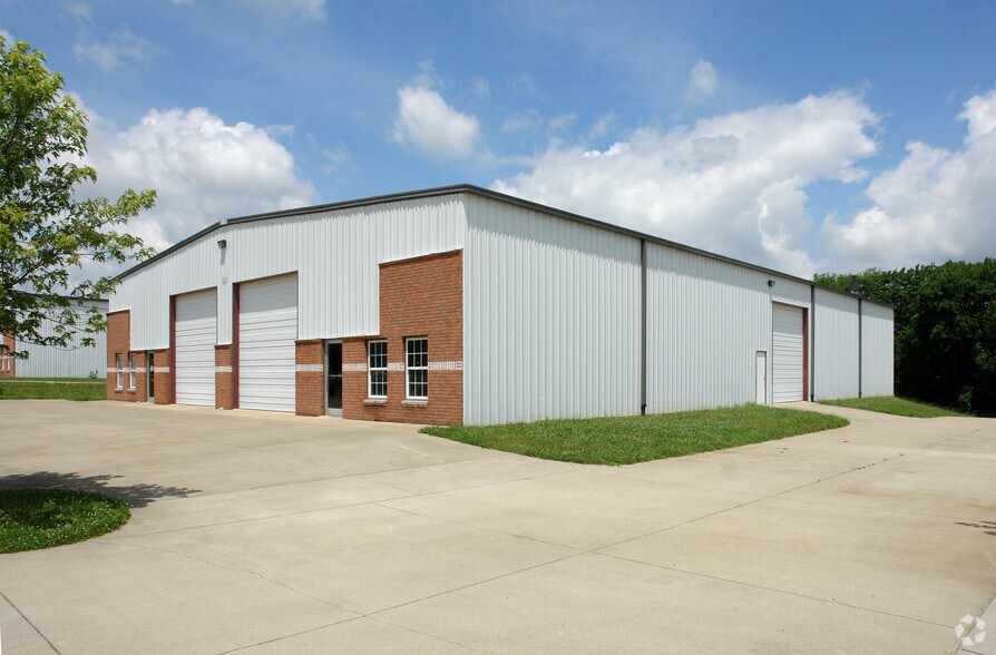 1232 Longleaf Dr, Gallatin, TN à louer - Photo de l’immeuble – Image 2 sur 13