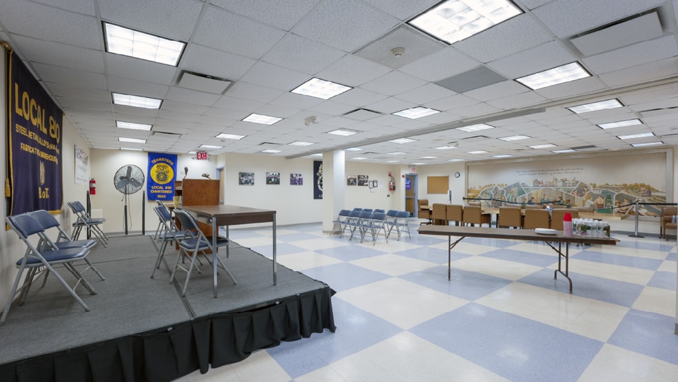 2409 38th Ave, Long Island City, NY à louer - Photo intérieure – Image 3 sur 6