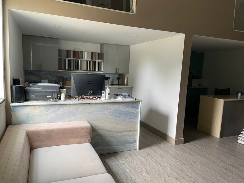 425 Bergen Ave, Kearny, NJ à louer - Photo intérieure – Image 3 sur 5