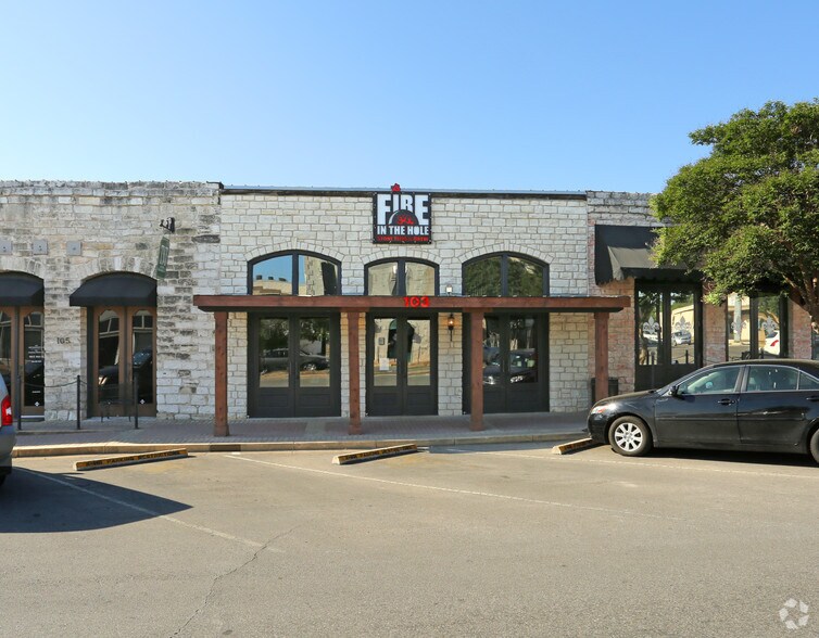 103 E Main Ave, Round Rock, TX à louer - Photo de l’immeuble – Image 2 sur 9
