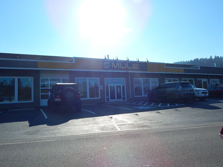 1875 NW Poplar Way, Issaquah, WA à louer - Photo de l’immeuble – Image 2 sur 6