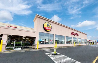 Plus de détails pour 700-800 Queen St, Southington, CT - Local commercial à louer
