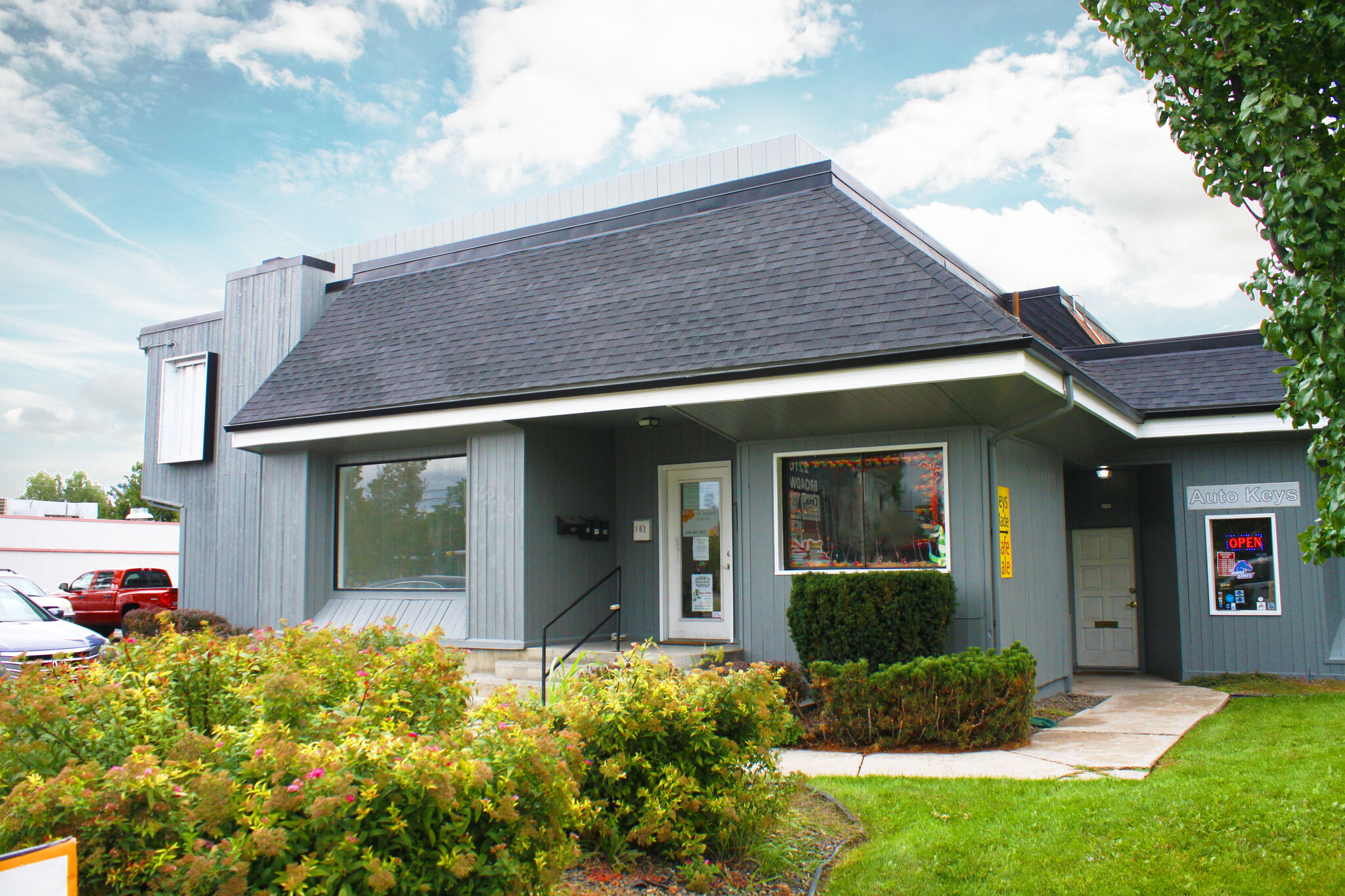 2210 S Broadway Ave, Boise, ID à louer Photo principale– Image 1 sur 2