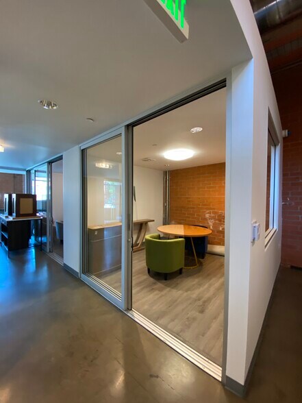 1730-1738 Berkeley St, Santa Monica, CA à louer - Photo de l’immeuble – Image 3 sur 9