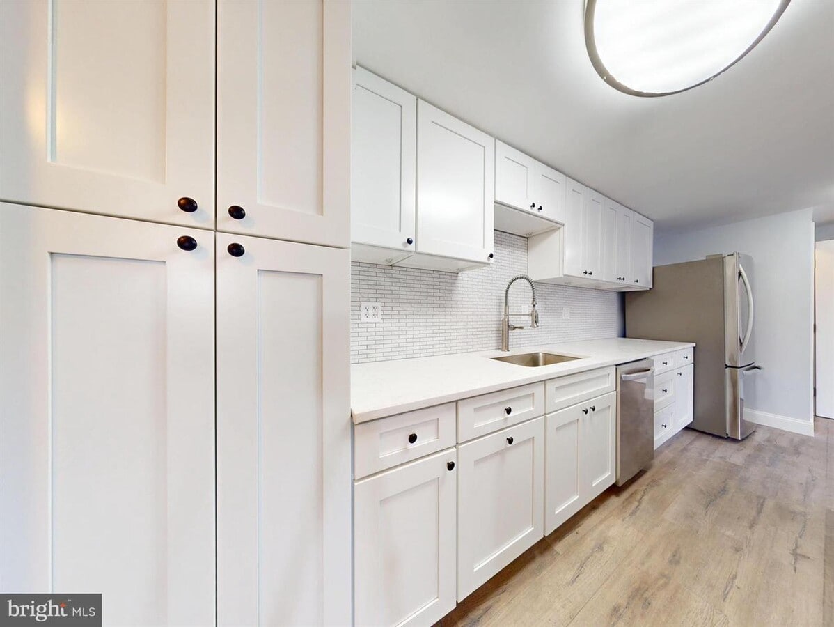 4600 Duke St, Alexandria, VA 22304 - Lot 431 - - Photo intérieure - Image 2 of 11