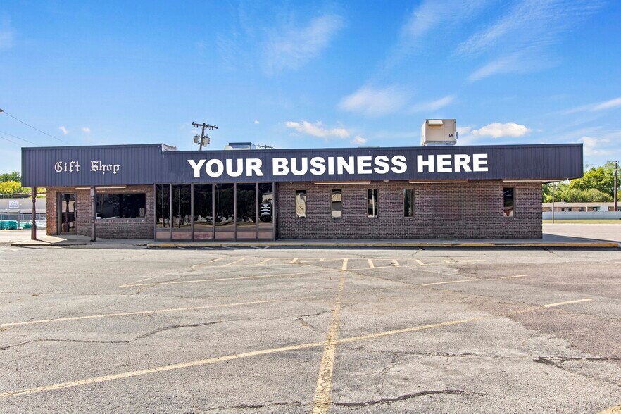 911 N Broadway Ave, Ada, OK à vendre - Photo de l’immeuble – Image 1 sur 51