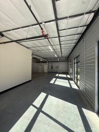 Plus de détails pour 11 Buckhead Bay Rd, Bluffton, SC - Local d'activités à louer