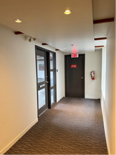 319 Pender St W, Vancouver, BC à louer Photo intérieure– Image 2 sur 11