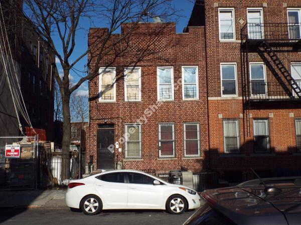 179 Milford St, Brooklyn, NY à vendre - Photo de l’immeuble – Image 3 sur 4
