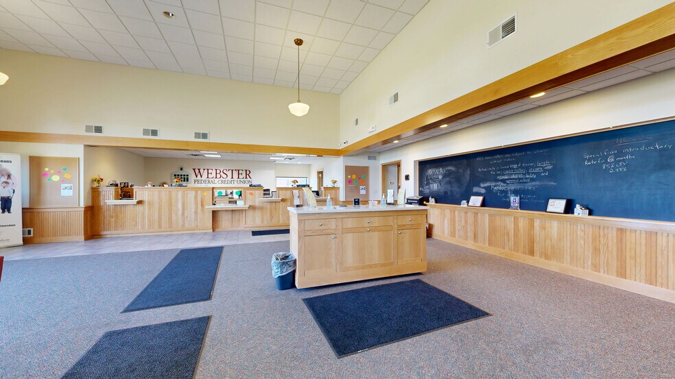815 Ridge Rd, Webster, NY à louer - Numérisation 3D Matterport – Image 2 sur 18