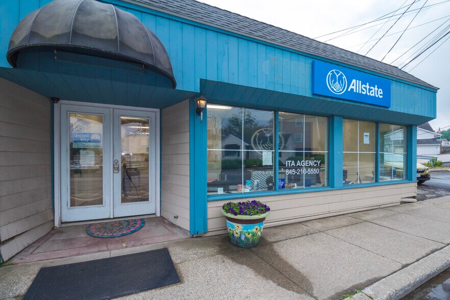 593 Route 6, Mahopac, NY à louer - Photo de l’immeuble – Image 2 sur 27
