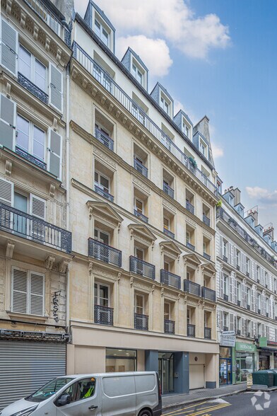 18 Rue D'Hauteville, Paris à louer - Photo de l’immeuble – Image 2 sur 19