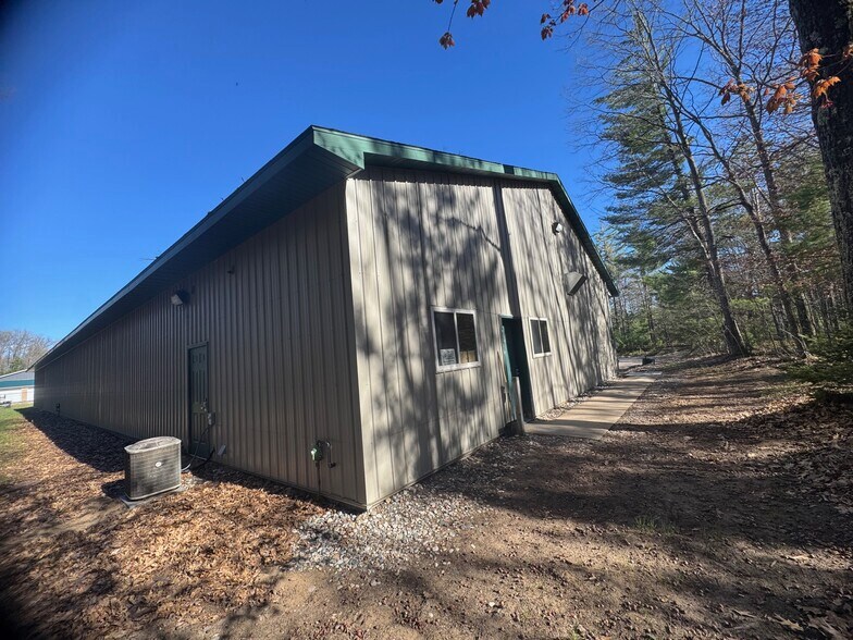 618 West Branch Rd, Prudenville, MI à vendre - Photo de l’immeuble – Image 2 sur 8