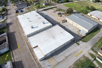 Plus de détails pour 102 S Avenue A, Freeport, TX - Industriel/Logistique à vendre